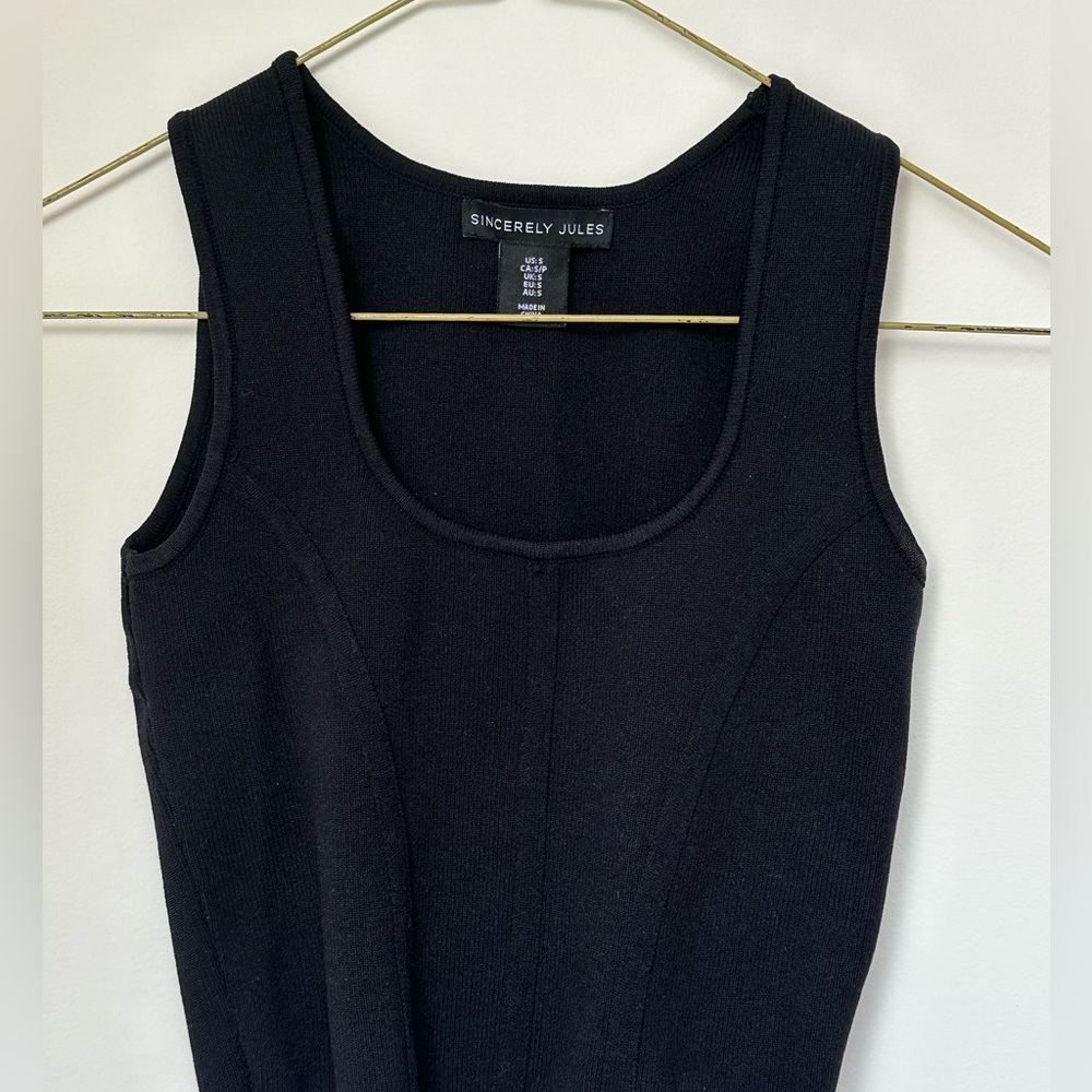sincerely jules top with “corset lines”